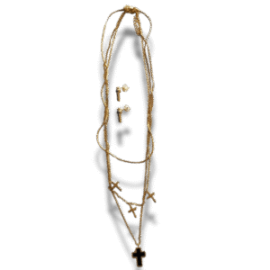 collar inicial y aretes a juego