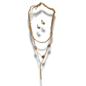 collar inicial y aretes a juego