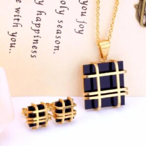 set acero dorado y cuadrado negro